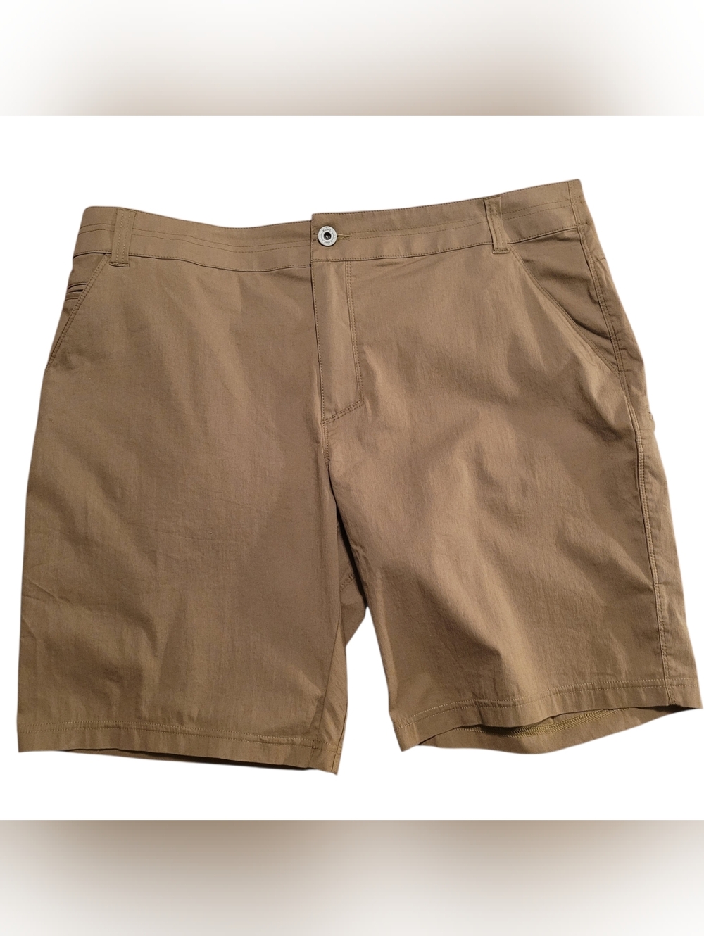 Kuhl mens brown shorts - 40.    A24